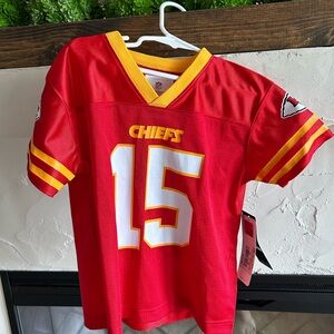 Patrick Mahomes Kansas City Chiefs jersey, kids XS (4/5)